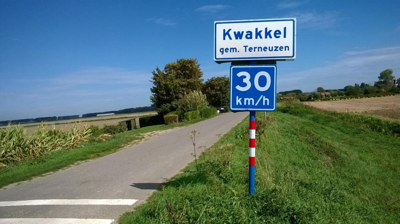 Het Zeeuws Verblijf Тернеузен Экстерьер фото